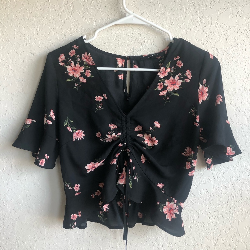 Floral ruffle crop top